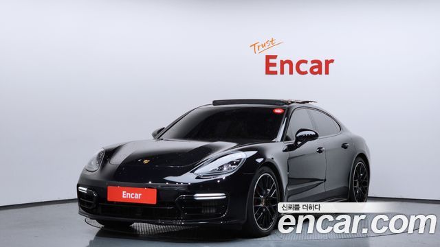 Porsche Panamera 2020