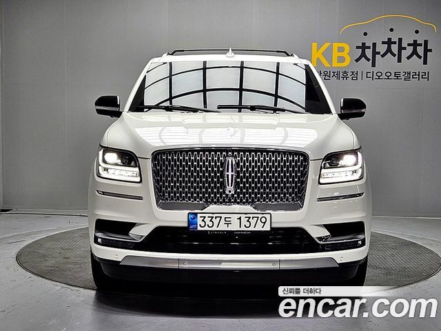 Lincoln Navigator 2021