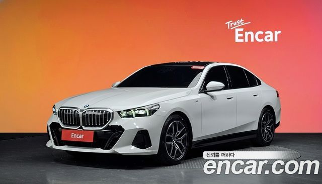BMW 5-Series 2025