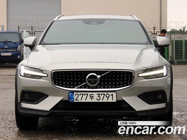 Volvo V60 2021