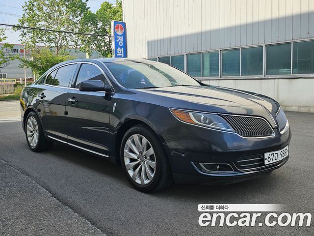 Lincoln MKS 2013