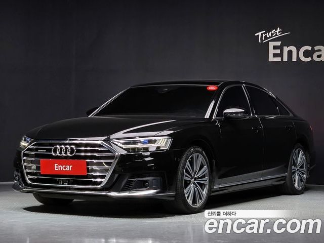 Audi A8 2021