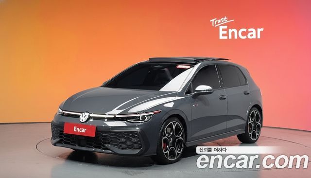 Volkswagen Golf 2025
