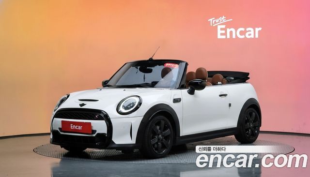 Mini Cooper Convertible 2022