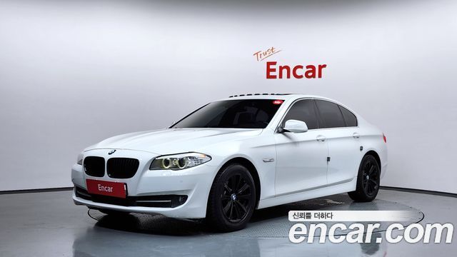 BMW 5-Series 2011
