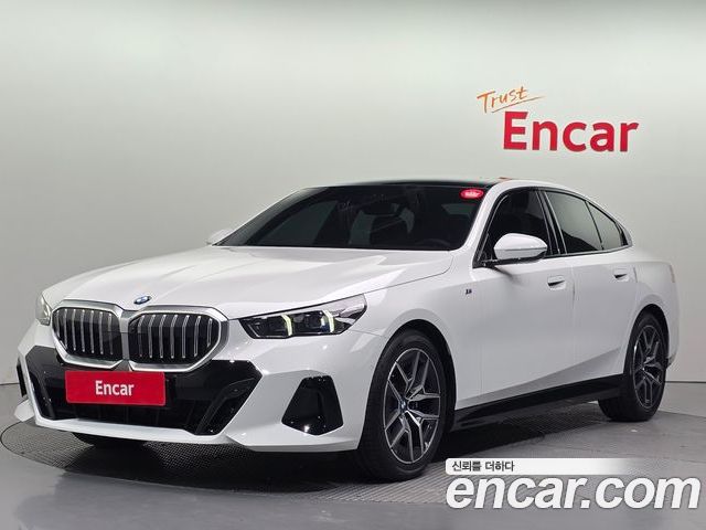 BMW 5-Series 2025
