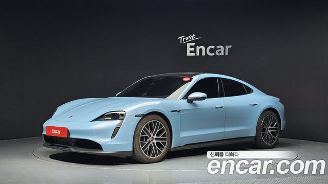 Porsche Taycan 2023