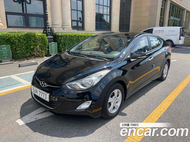 Hyundai AVANTE 2011