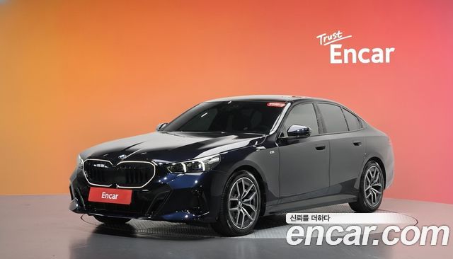 BMW 5-Series 2025