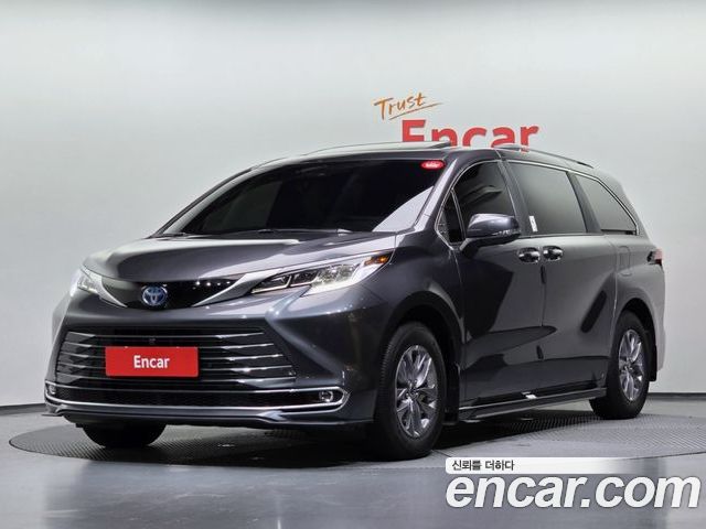 Toyota Sienna 2025