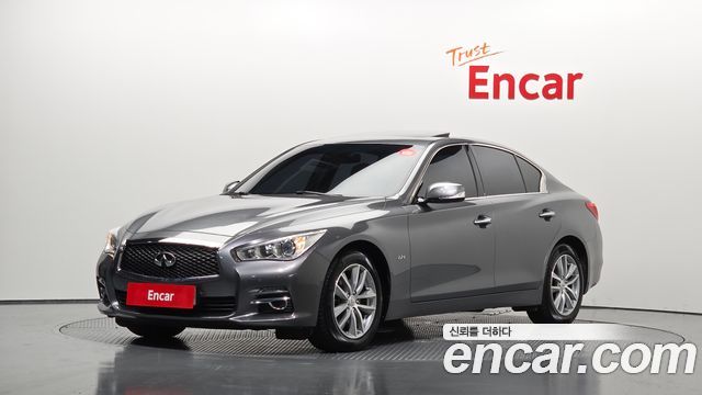 Infiniti Q50 2016