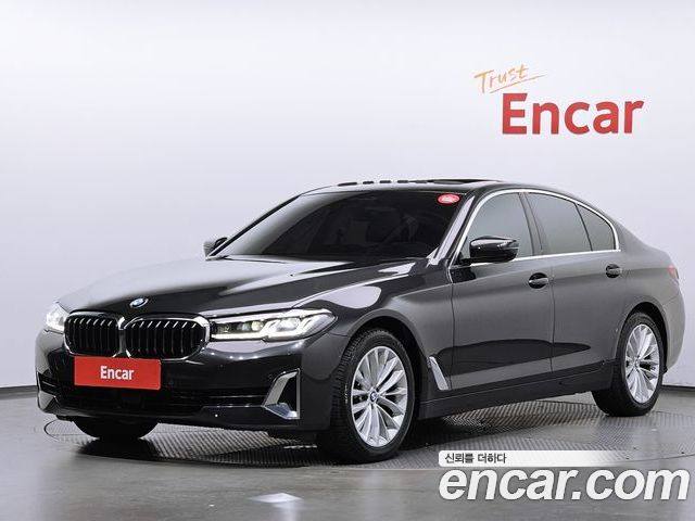 BMW 5-Series 2022
