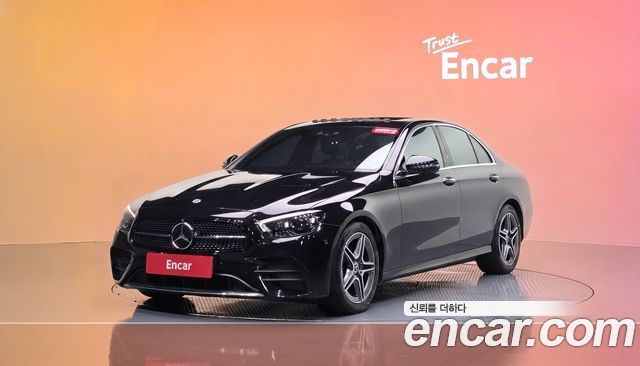 Mercedes-Benz E-Class 2022