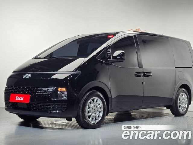 Hyundai Staria 2025