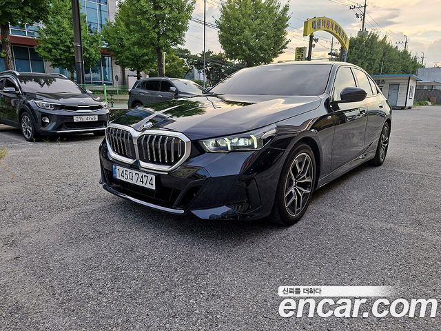 BMW 5-Series 2024
