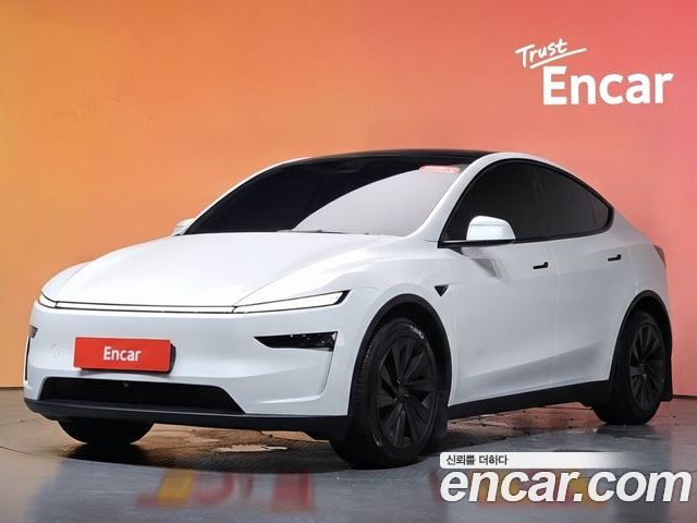 Tesla Model Y 2025