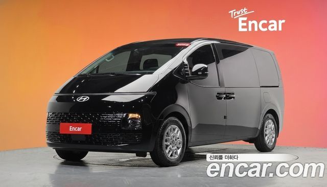 Hyundai Staria 2025