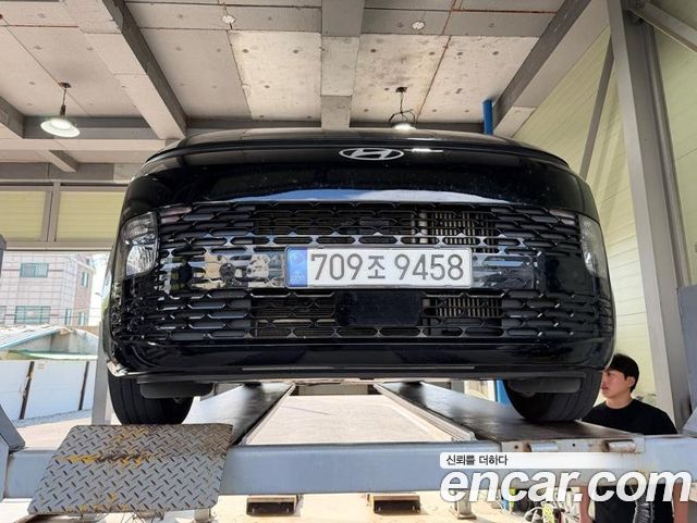 Hyundai Staria 2024