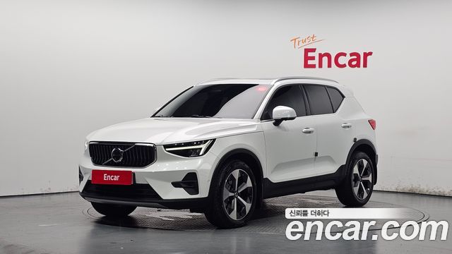 Volvo XC40 2023