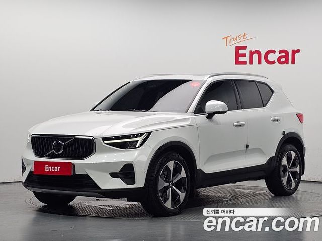 Volvo XC40 2023