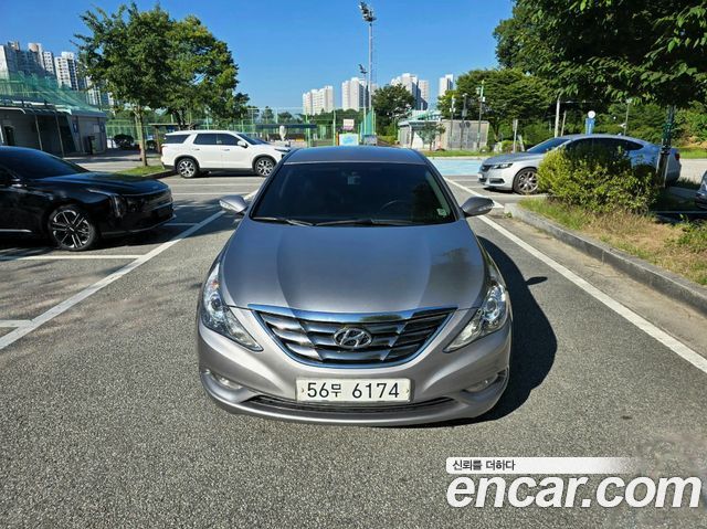 Hyundai Sonata 2010