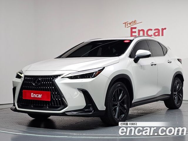 Lexus NX 2023