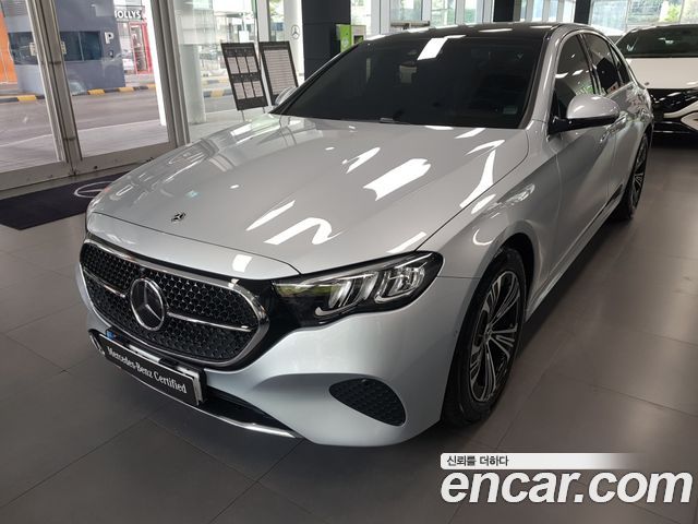Mercedes-Benz E-Class 2024