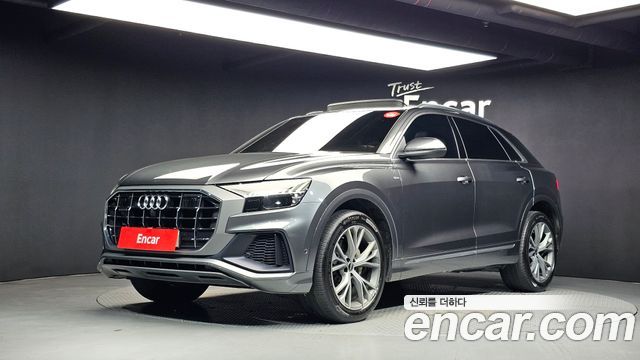 Audi Q8 2021