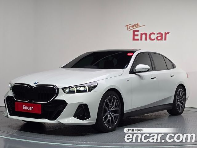 BMW 5-Series 2025
