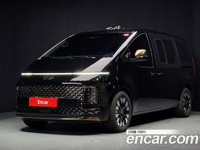Hyundai Staria 2025
