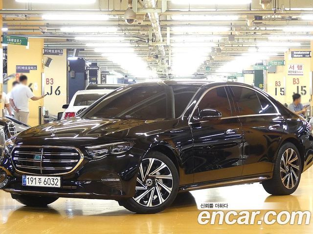 Mercedes-Benz E-Class 2025