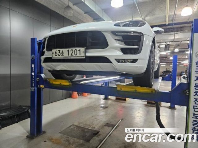 Porsche Macan 2018