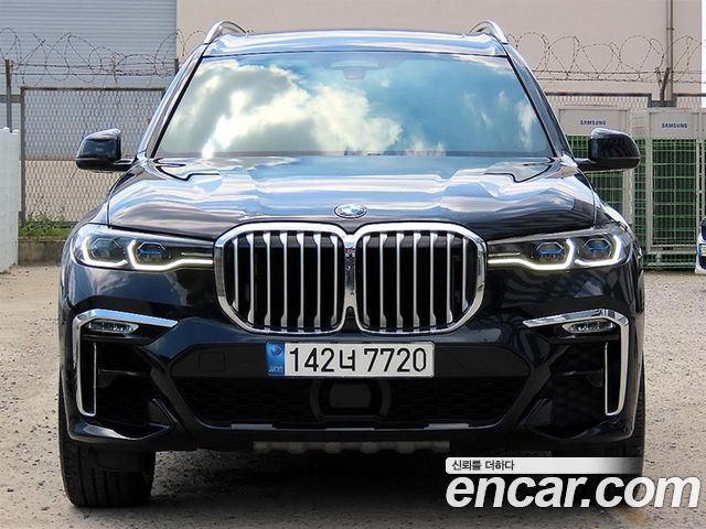 BMW X7 2021