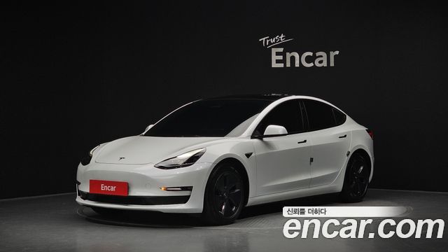 Tesla Model 3 2022