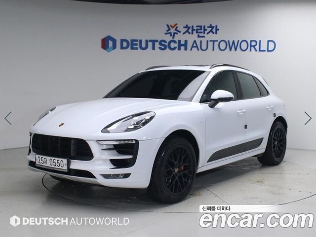 Porsche Macan 2016