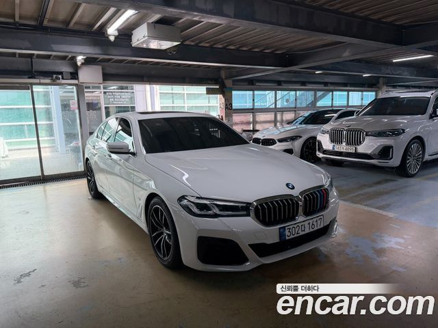 BMW 5-Series 2023