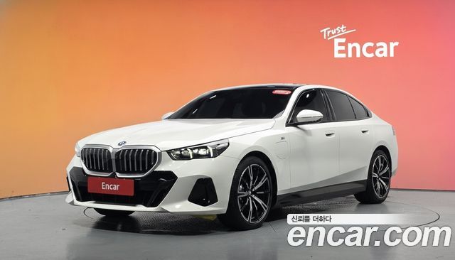 BMW 5-Series 2025