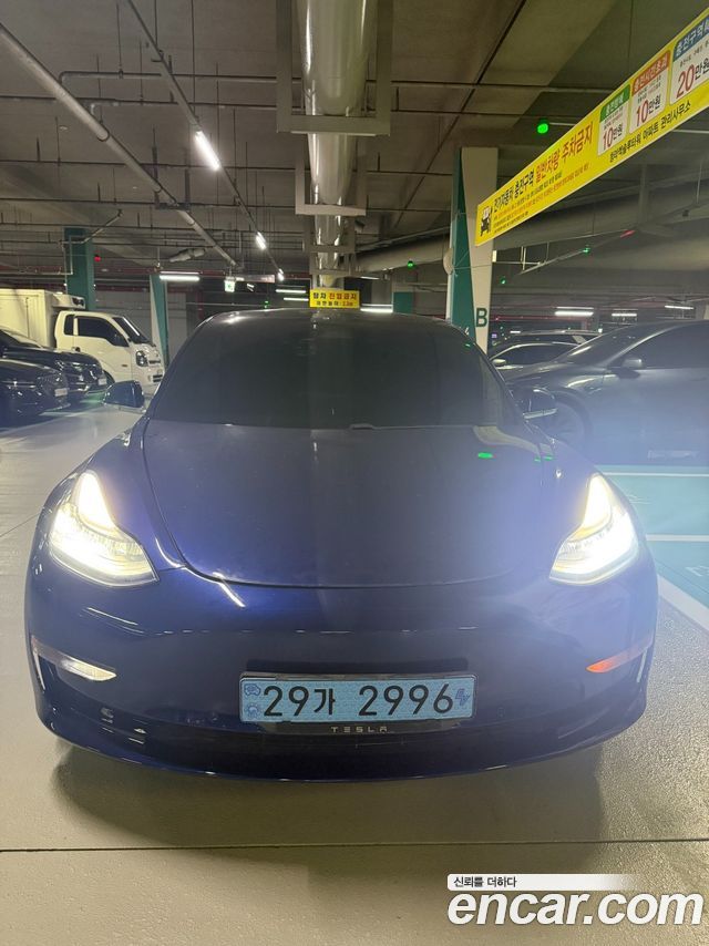 Tesla Model 3 2020