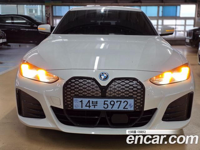 BMW i4 2025