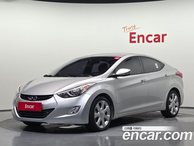Hyundai AVANTE 2012