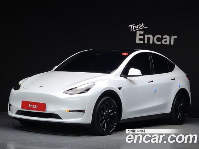 Tesla Model Y 2023