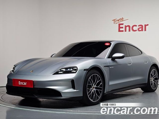 Porsche Taycan 2025