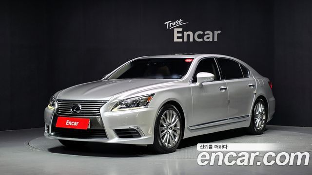 Lexus LS 2013