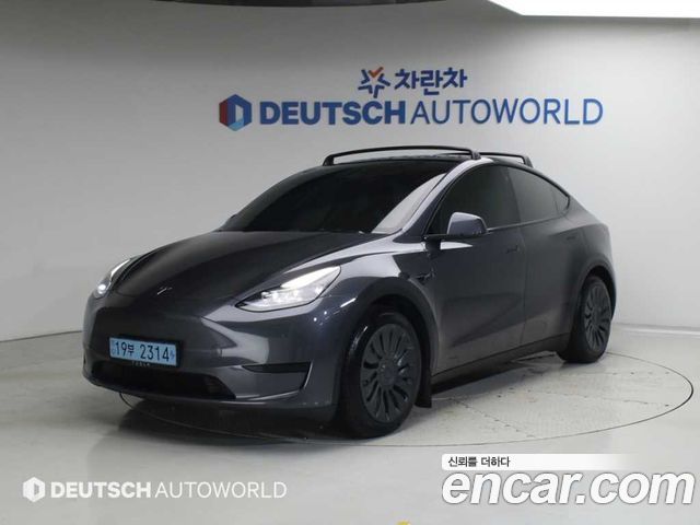 Tesla Model Y 2023
