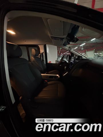 Hyundai Staria 2025