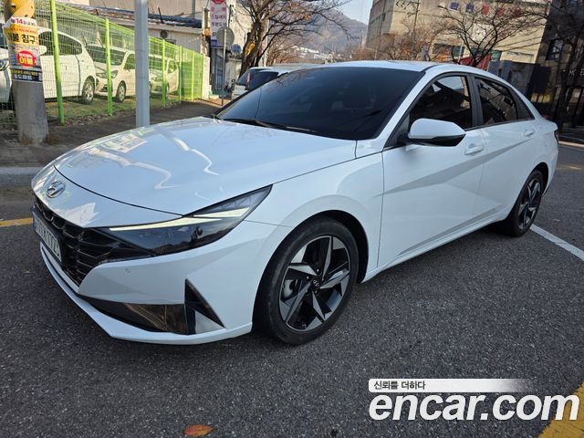 Hyundai AVANTE 2021