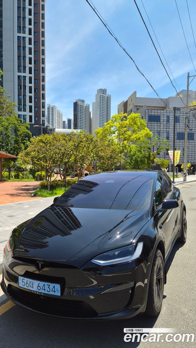 Tesla Model X 2026