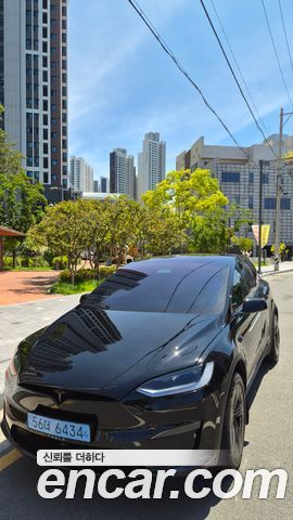Tesla Model X 2026