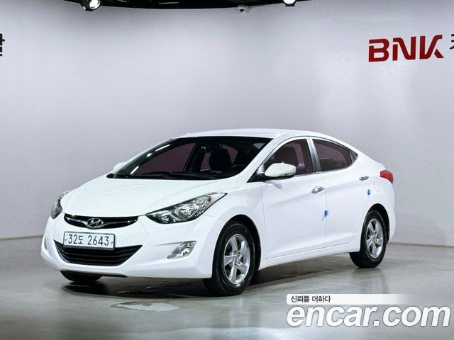 Hyundai AVANTE 2012