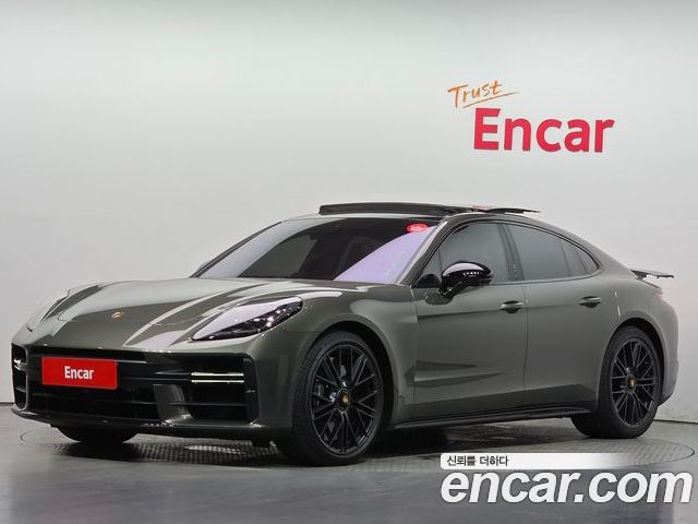 Porsche Panamera 2025